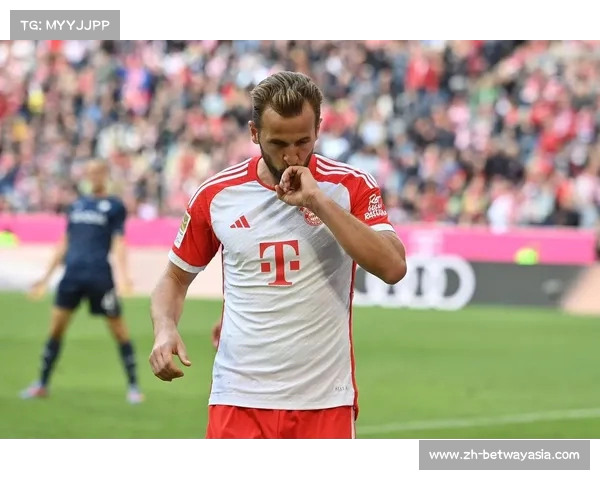 凯恩为球队团结愿意付出努力 莱万则更注重个人发展 凯恩为球队团结愿意付出努力 莱万则更注重个人发展