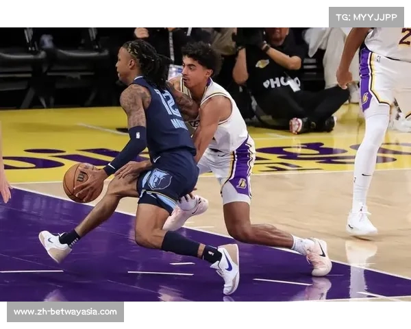 莫兰特全场状态回暖22投14中三分命中率高达625表现亮眼助力球队胜利