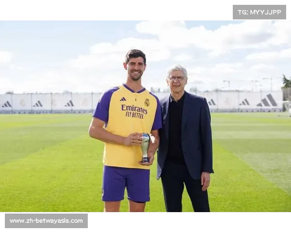 全球足球俱乐部最新奖杯排名揭晓实力对比与荣耀历程分析 全球足球俱乐部最新奖杯排名揭晓实力对比与荣耀历程分析