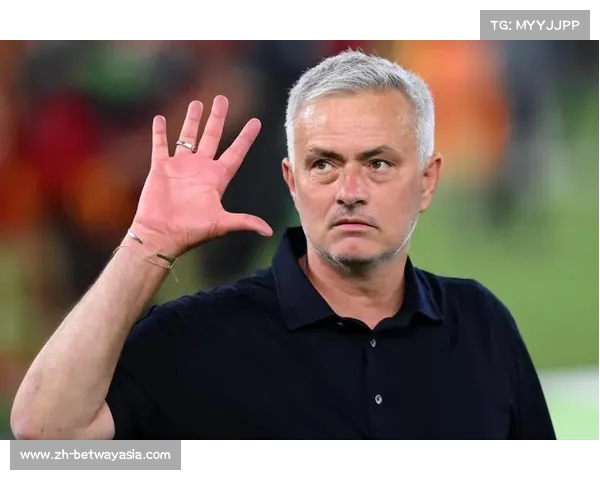 大巴黎开出优厚年薪意图挖穆里尼奥罗马队主帅引发广泛关注