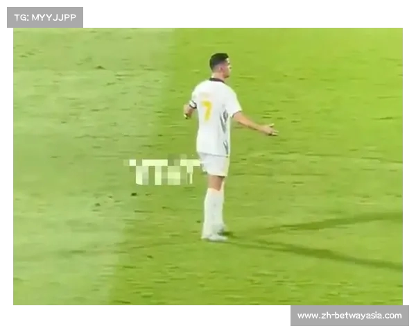 C罗不雅动作或遭禁赛 球迷高喊梅西引发争议